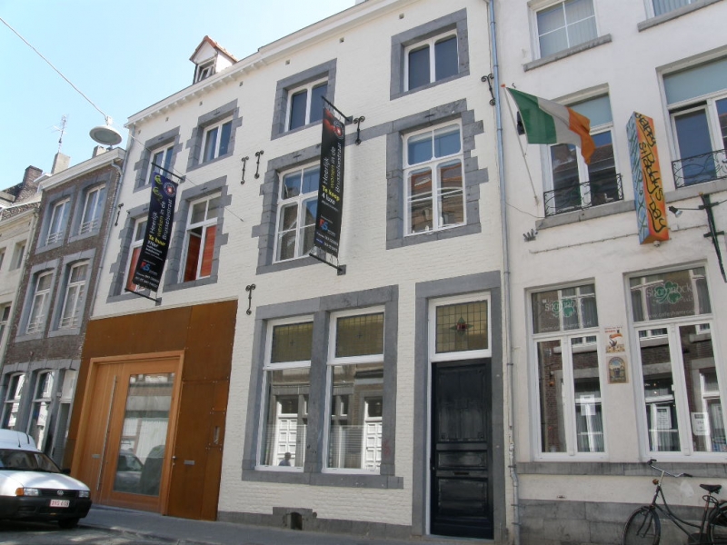 Studio, Brusselsestraat The portal for